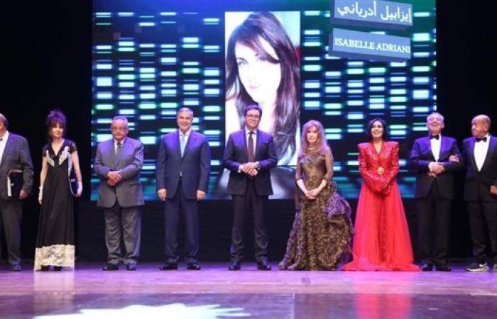 مهرجان الإسكندرية السينمائي يُكرم وزير الثقافة وعددًا من نجوم الفن