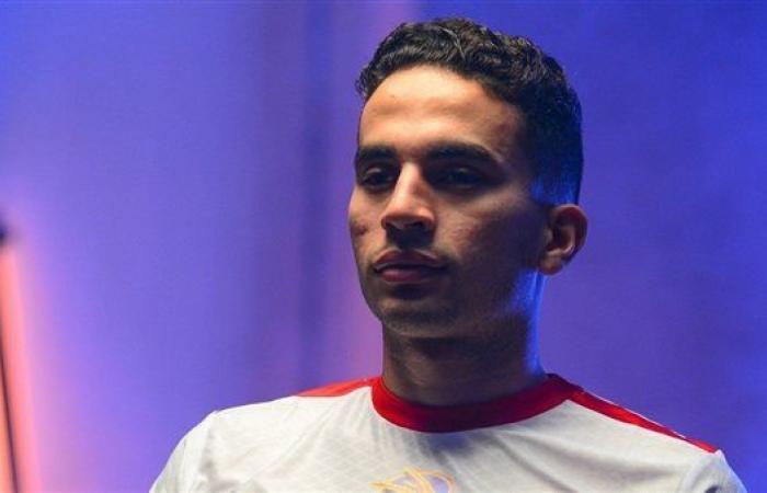 جلسة بين جوميز ومحمد حمدي على هامش مران الزمالك