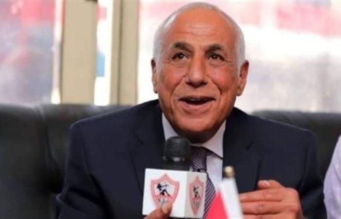 حسين لبيب يحضر مران الزمالك إستعداداً للسوبر المصري